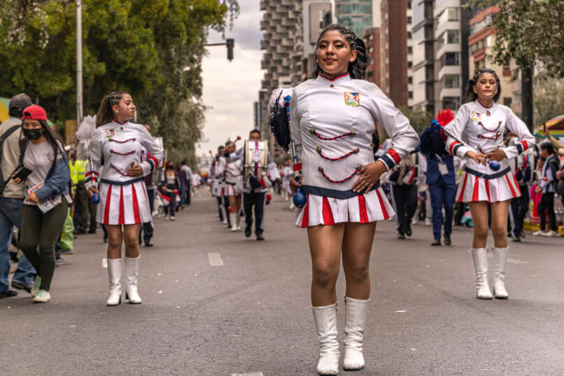 Quito-ecuador-parade-carneval-Photographer-Sabrina-Groeschke