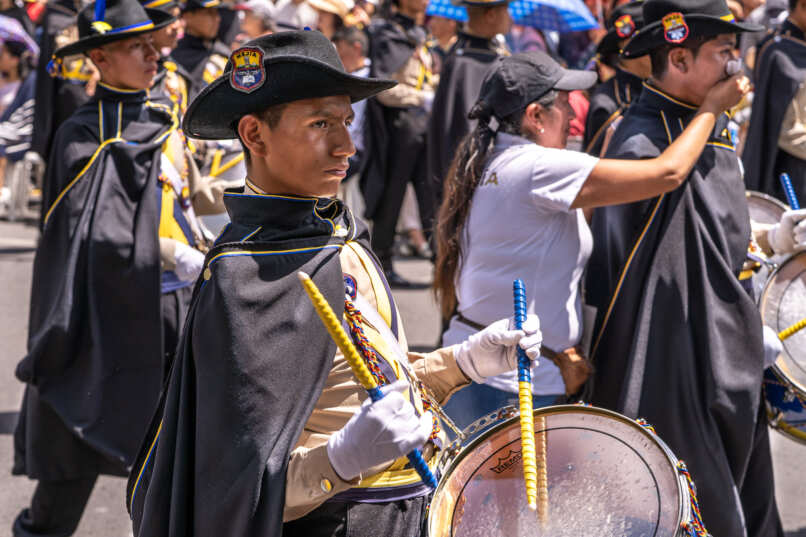Quito-ecuador-parade-carneval-Photographer-Sabrina-Groeschke
