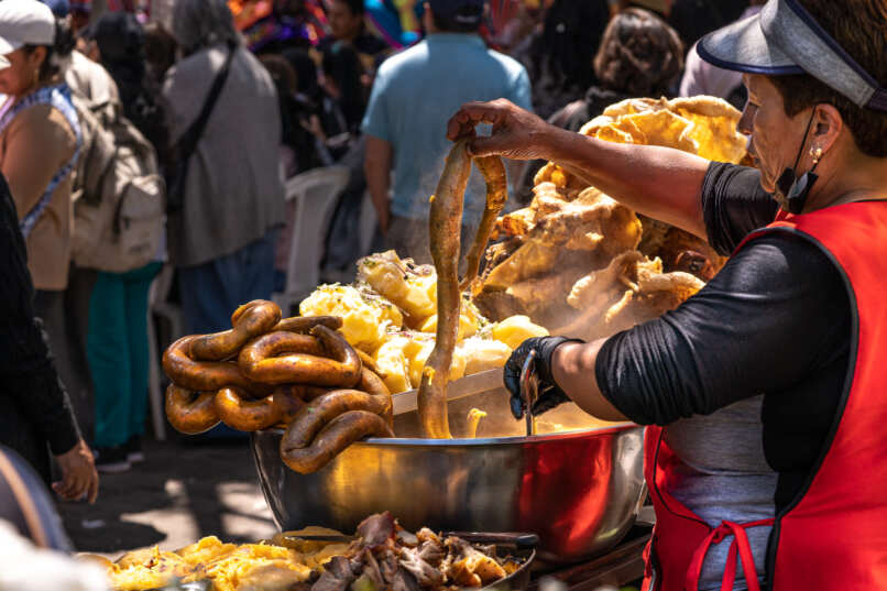 Quito-ecuador-parade-carneval-Photographer-Sabrina-Groeschke