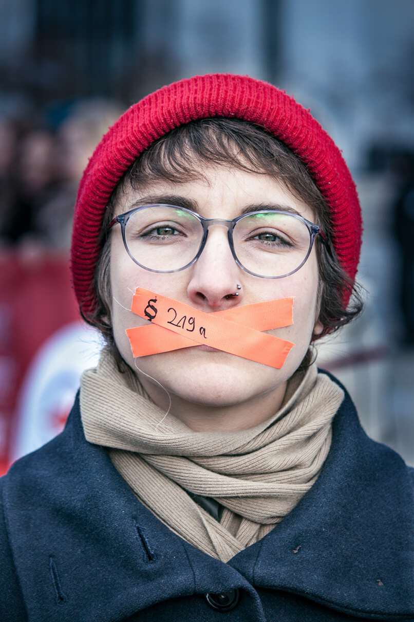 Portraits of activists against paragraph 219a; Berlin, Germany 2019; Photographer: Sabrina Groeschke