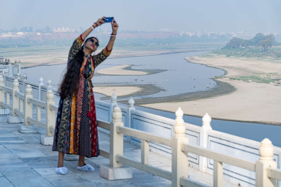 Taj-mahal-agra-india-Photographer-Sabrina-Groeschke