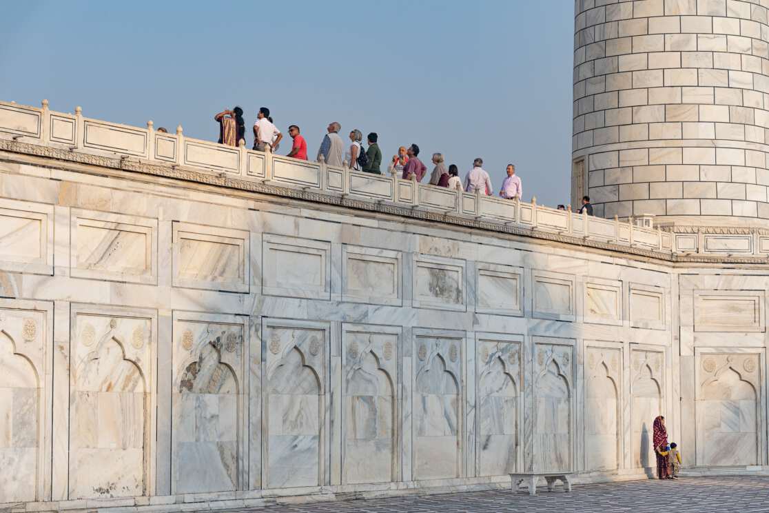 woTaj-mahal-agra-india-Photographer-Sabrina-Groeschke