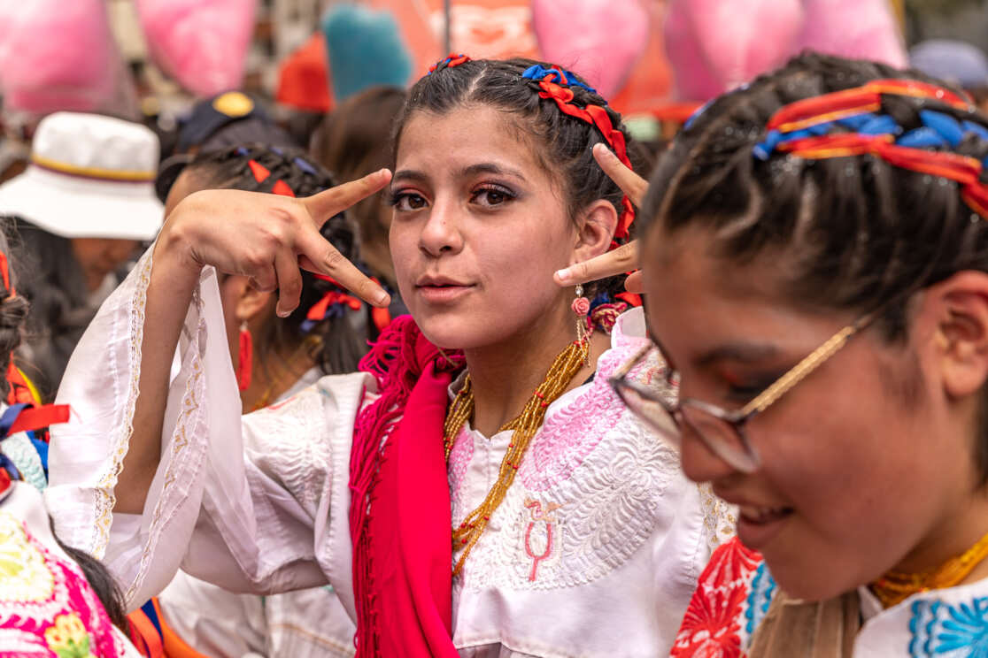 Quito-ecuador-parade-carneval-Photographer-Sabrina-Groeschke