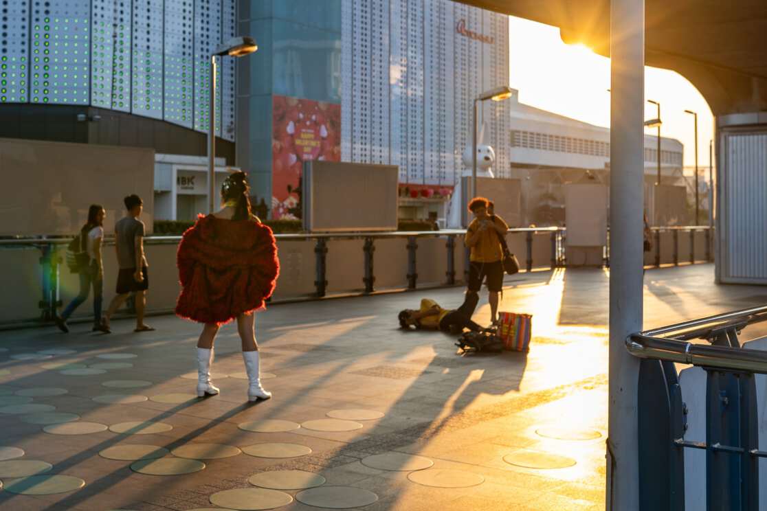 Workers and scenes on the streets of Bangkok, Thailand 2019; Photographer: Sabrina Groeschke